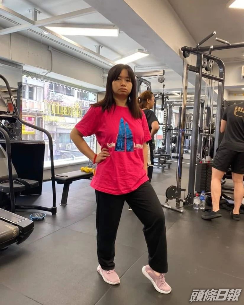 阿儀最近好努力操Fit。